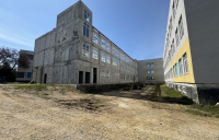 image-10-04-25-10-06-7