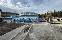 4-photo_5255730078753164335_y