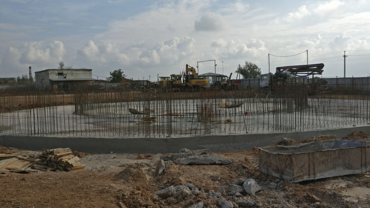 Сотрудники Дирекции проинспектировали строительство канализационных очистных сооружений в г. Саки