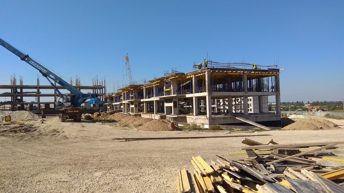 Сотрудники Дирекции проинспектировали ход работ по строительству многоквартирных домов  в п. Гвардейское
