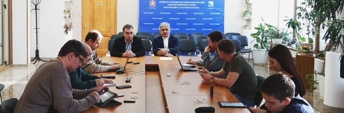 В рамках работы информационного центра состоялась встреча Сергея Назарова со СМИ