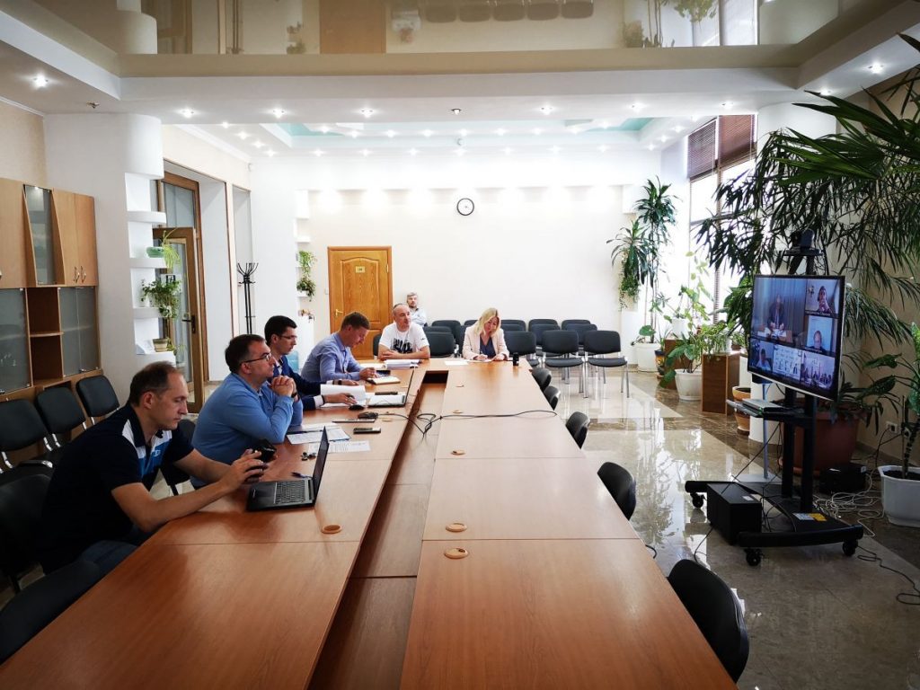 Сергей Назаров провел еженедельное совещание в режиме ВКС по вопросам ...